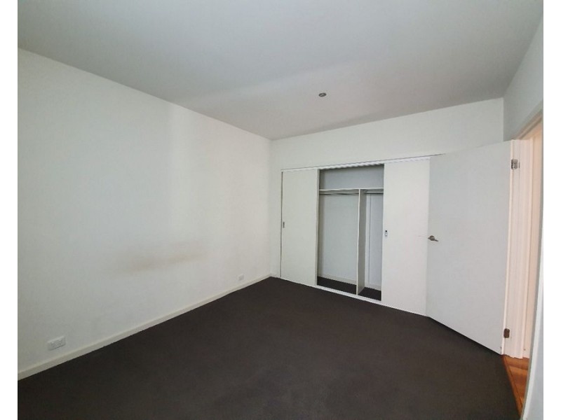 2/57 Shamrock Street, Brunswick VIC 3056