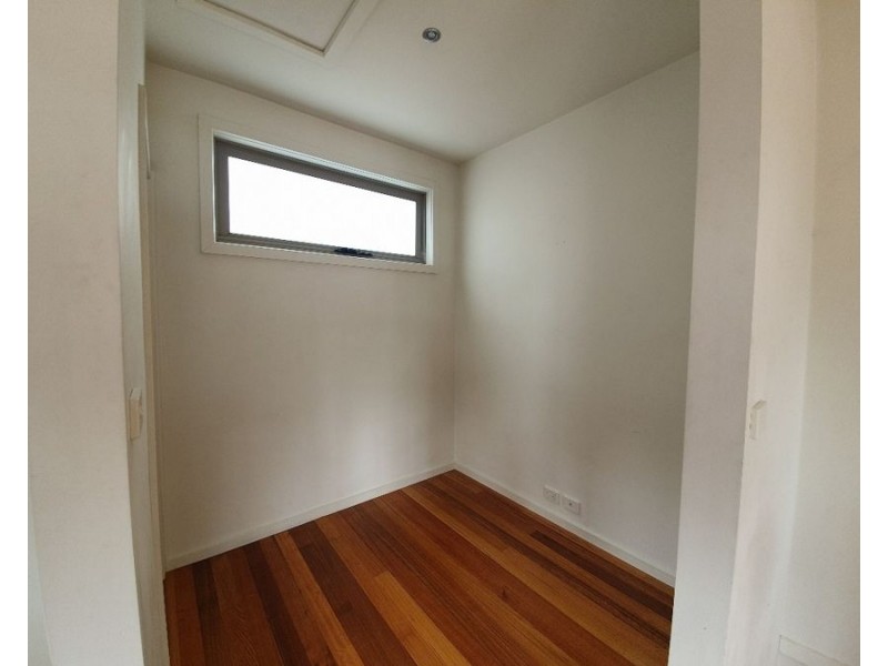 2/57 Shamrock Street, Brunswick VIC 3056