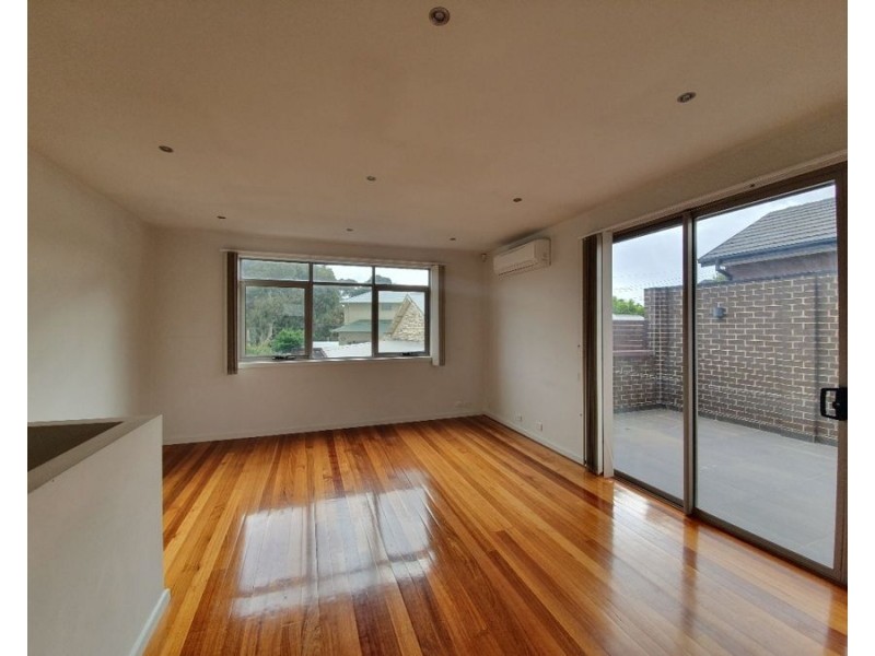 2/57 Shamrock Street, Brunswick VIC 3056