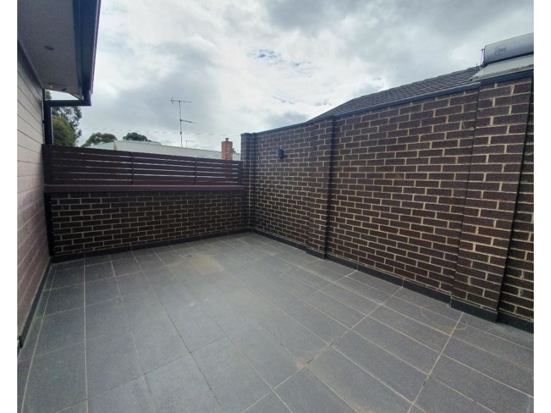 2/57 Shamrock Street, Brunswick VIC 3056