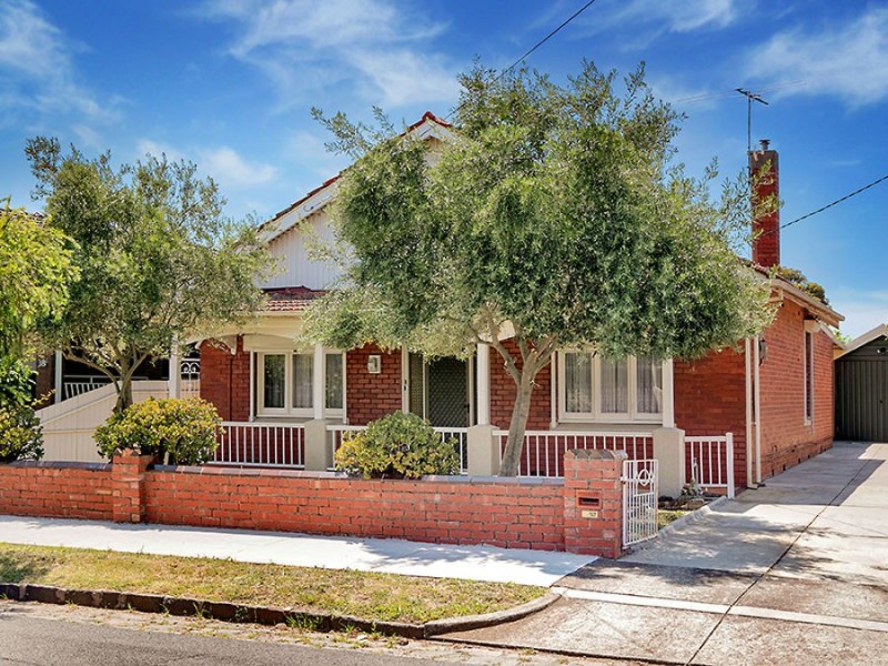 16 Huntington Grove, Coburg VIC 3058