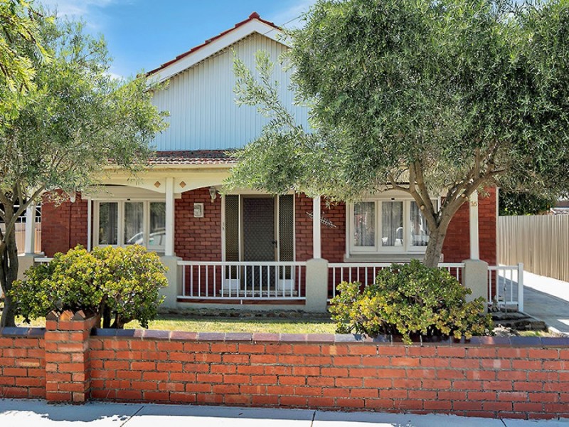 16 Huntington Grove, Coburg VIC 3058