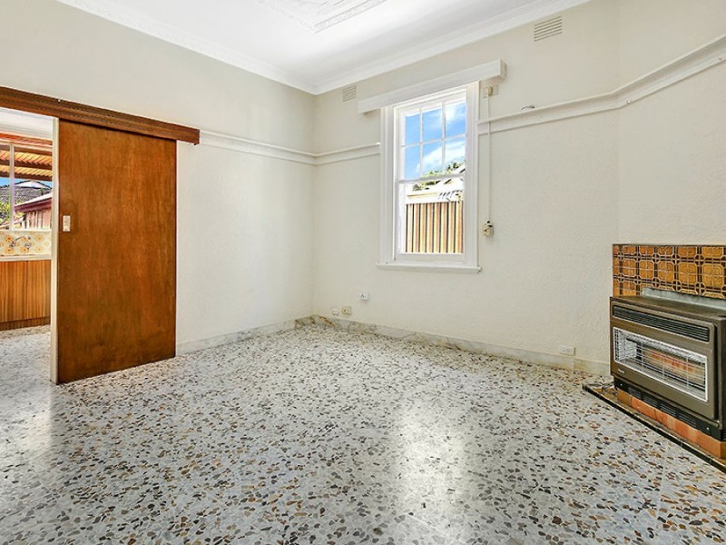 16 Huntington Grove, Coburg VIC 3058