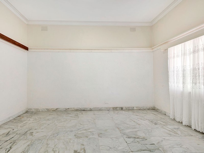 16 Huntington Grove, Coburg VIC 3058