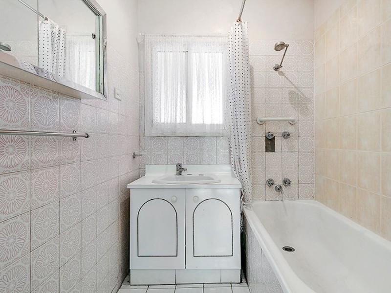 16 Huntington Grove, Coburg VIC 3058