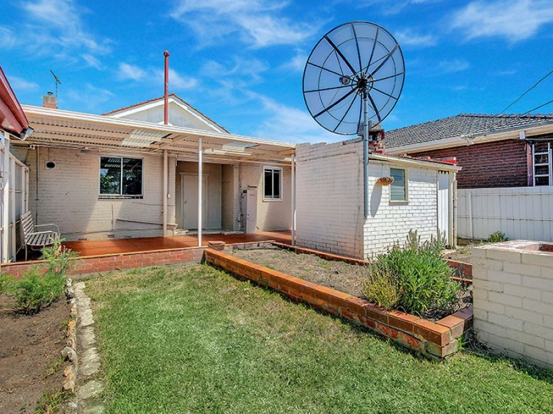 16 Huntington Grove, Coburg VIC 3058