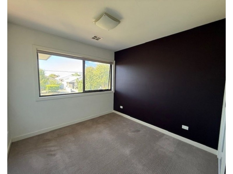 1/9 Livingstone Street, Reservoir VIC 3073
