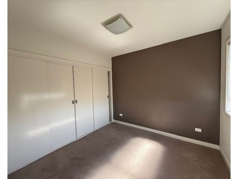 1/9 Livingstone Street, Reservoir VIC 3073