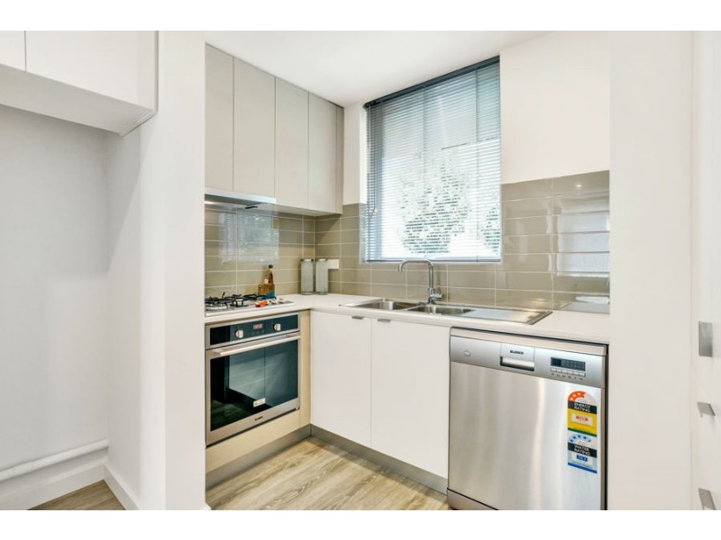 7/3 Allard Street, Brunswick West VIC 3055