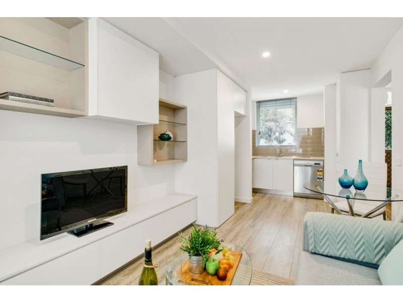 7/3 Allard Street, Brunswick West VIC 3055