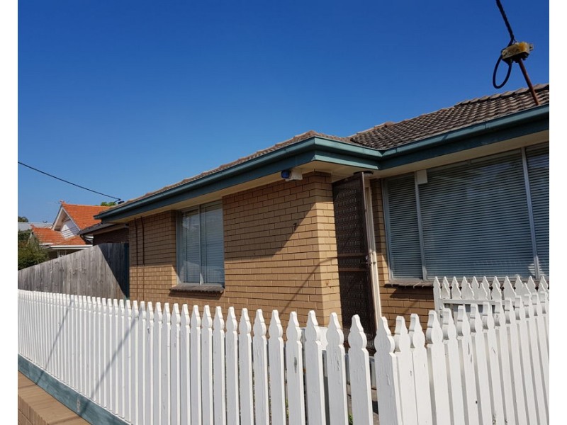 1/7 Gordon Street, Brunswick VIC 3056