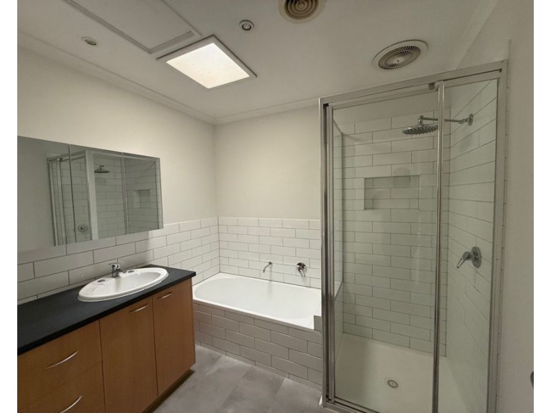 6/9 Egginton Street, Brunswick West VIC 3055