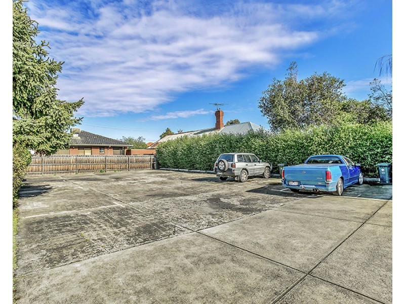 10/15-17 De Carle Street, Coburg VIC 3058