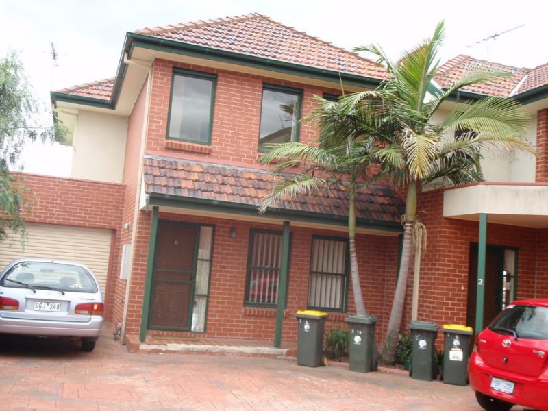 2/19 Hopetoun Avenue, Brunswick West VIC 3055