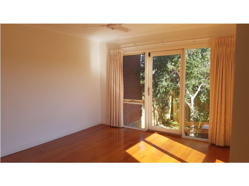 2/19 Hopetoun Avenue, Brunswick West VIC 3055