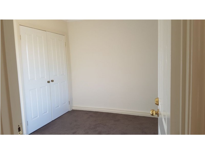 2/19 Hopetoun Avenue, Brunswick West VIC 3055