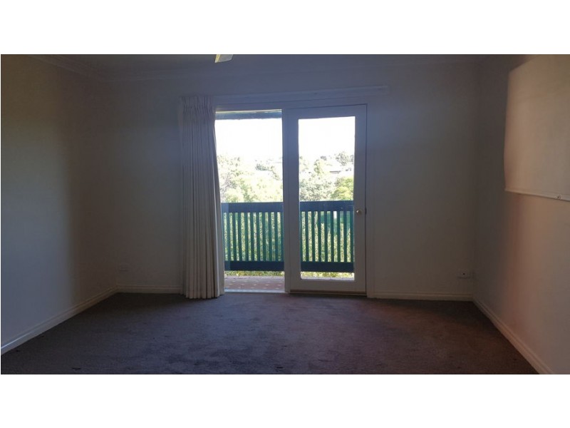 2/19 Hopetoun Avenue, Brunswick West VIC 3055