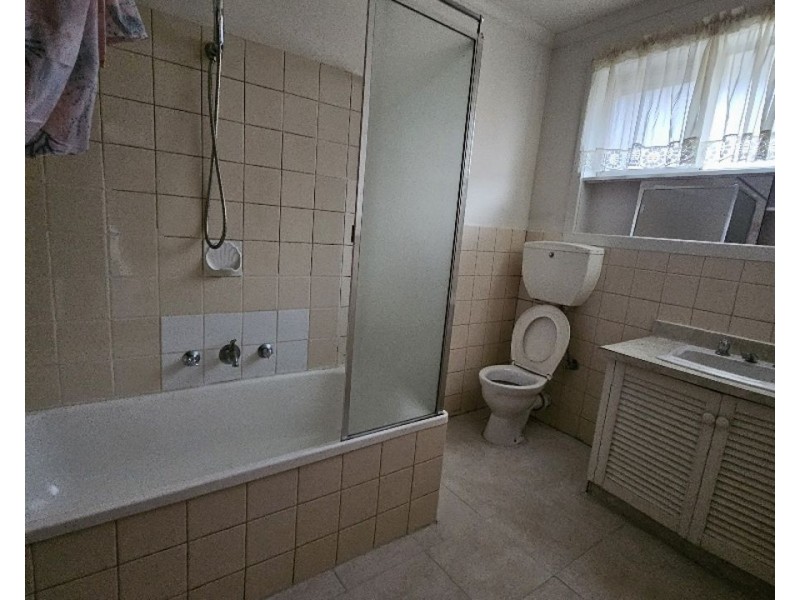 4/1310 Sydney Road, Fawkner VIC 3060