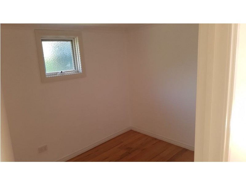 rear/9 Winona Grove, Pascoe Vale South VIC 3044