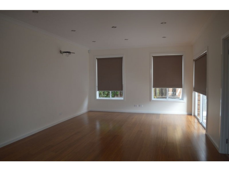 3/12 Essex Street, Pascoe Vale VIC 3044