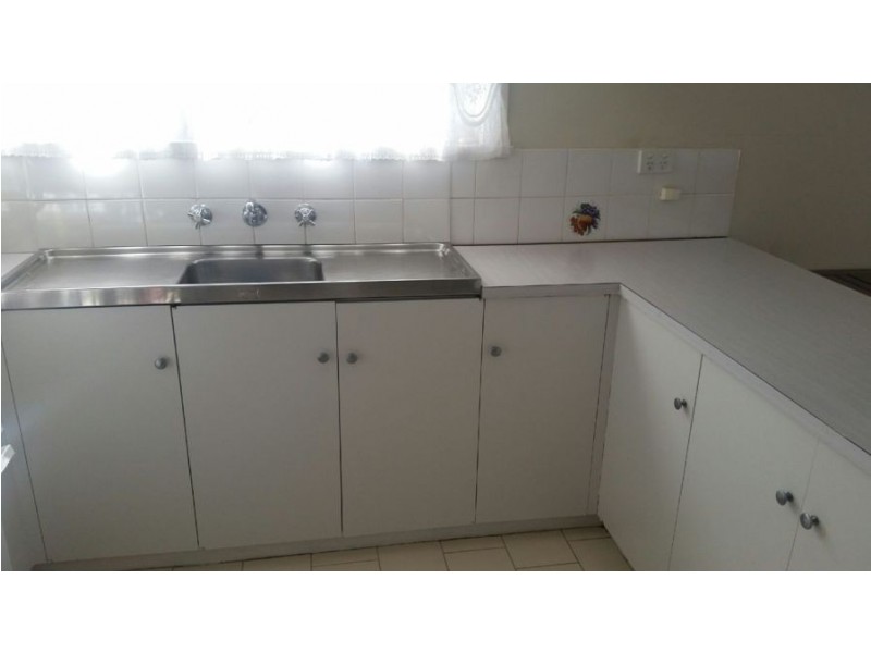 1/27 Grandview Street, Glenroy VIC 3046