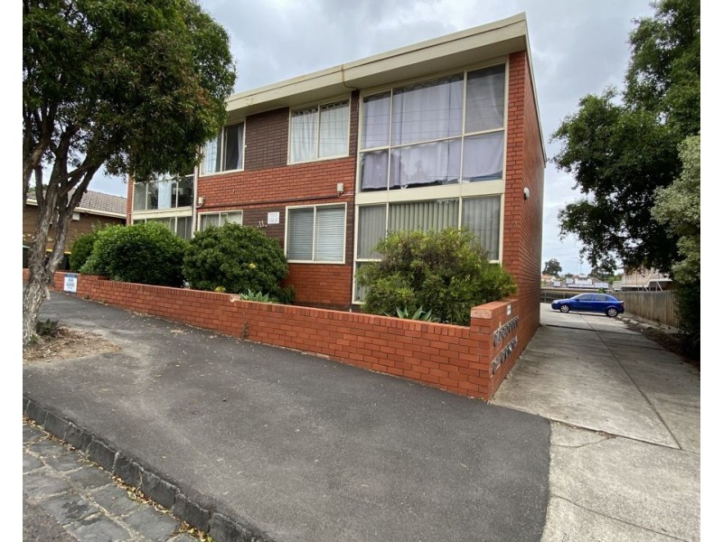 8/11 Passfield Street, Brunswick West VIC 3055