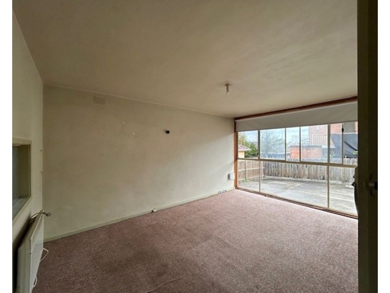 8/11 Passfield Street, Brunswick West VIC 3055