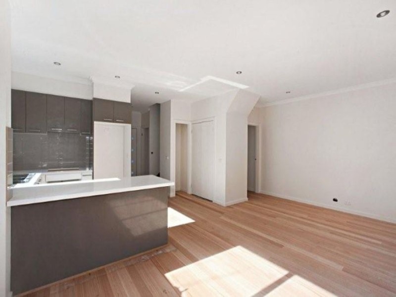 1/37 Queen Street, Coburg VIC 3058