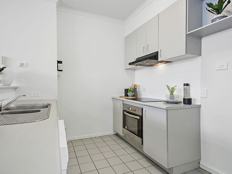 9/1062 Lygon Street, Carlton North VIC 3054