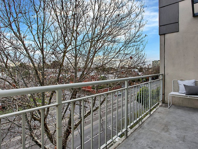9/1062 Lygon Street, Carlton North VIC 3054