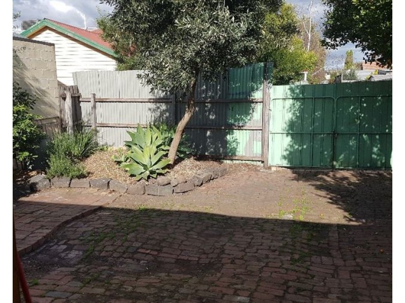 15 Bell Street, Coburg VIC 3058