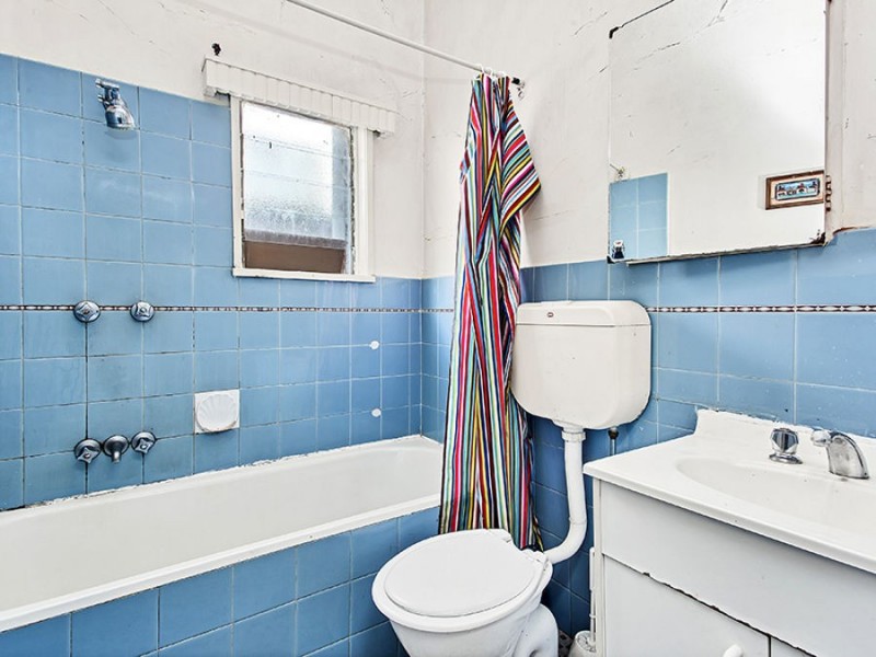 37 Dunstan, Ave, Brunswick VIC 3056