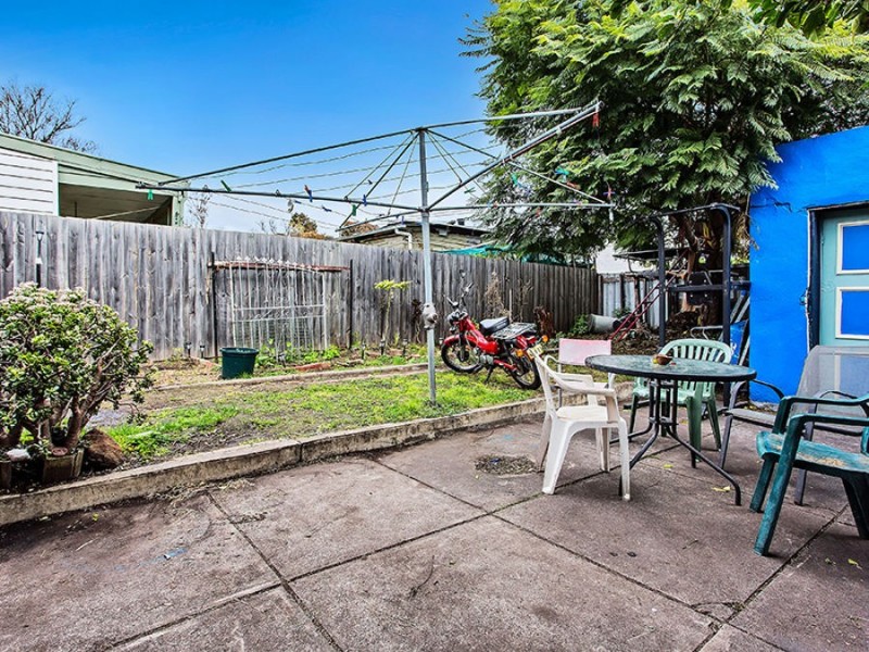 37 Dunstan, Ave, Brunswick VIC 3056