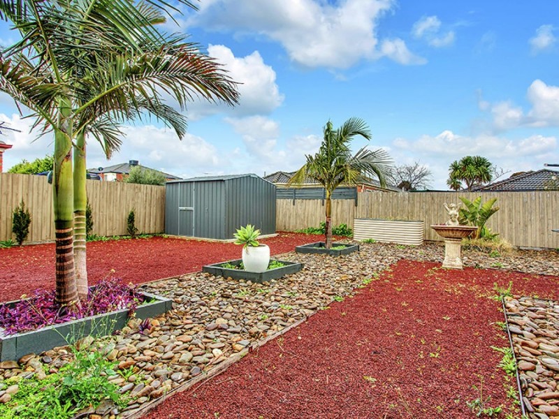 6 Wisla Circuit, Roxburgh Park VIC 3064