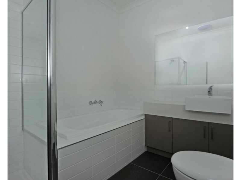 1B Tangyes Street, Pascoe Vale VIC 3044