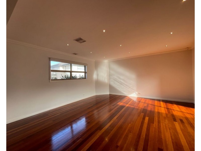 1/23 Cartwright Street, Oak Park VIC 3046