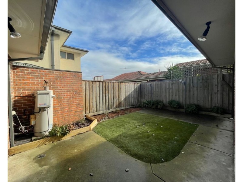 1/23 Cartwright Street, Oak Park VIC 3046
