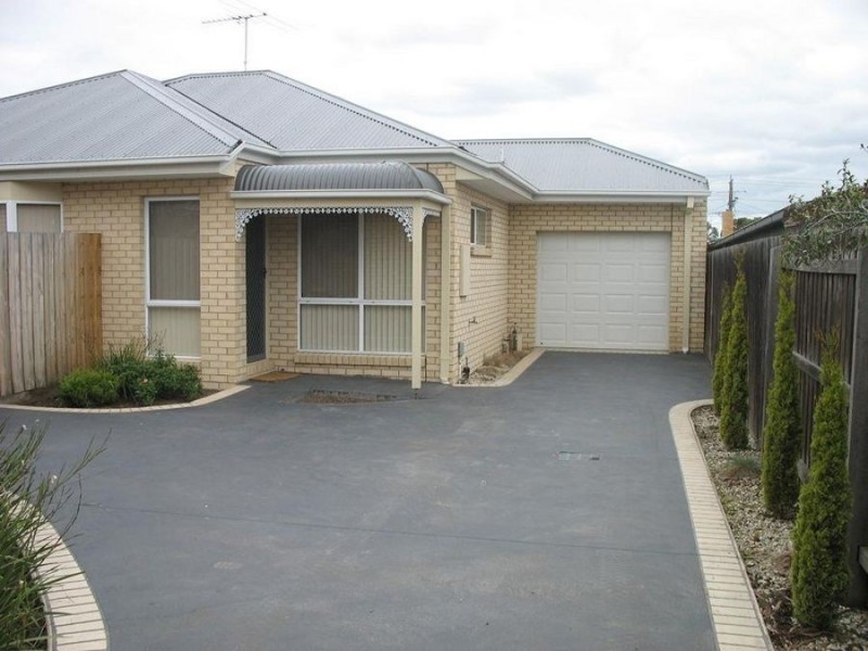 2/105 Marshall Road, Airport West VIC 3042