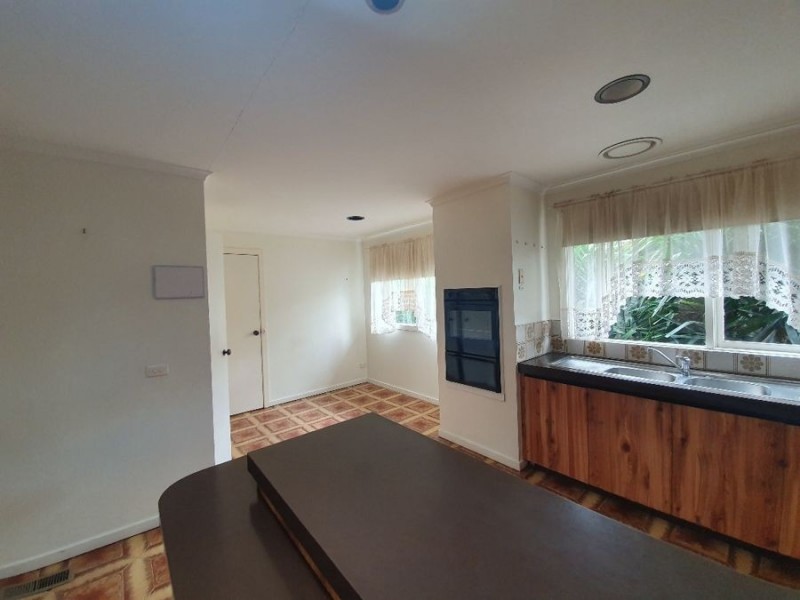 20 Lyndhurst Road, Gladstone Park VIC 3043