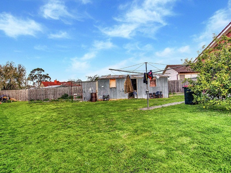 14 Ouyen Court, Dallas VIC 3047