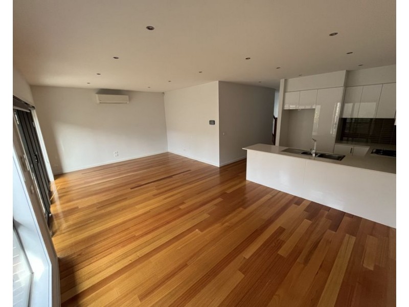 2a Price Street, Essendon VIC 3040