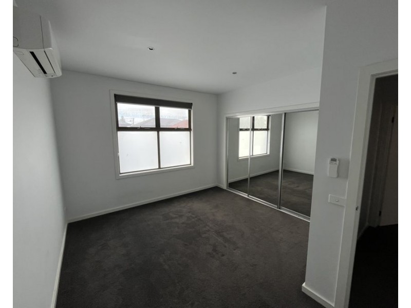 2a Price Street, Essendon VIC 3040