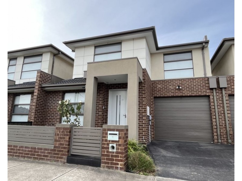 2a Price Street, Essendon VIC 3040