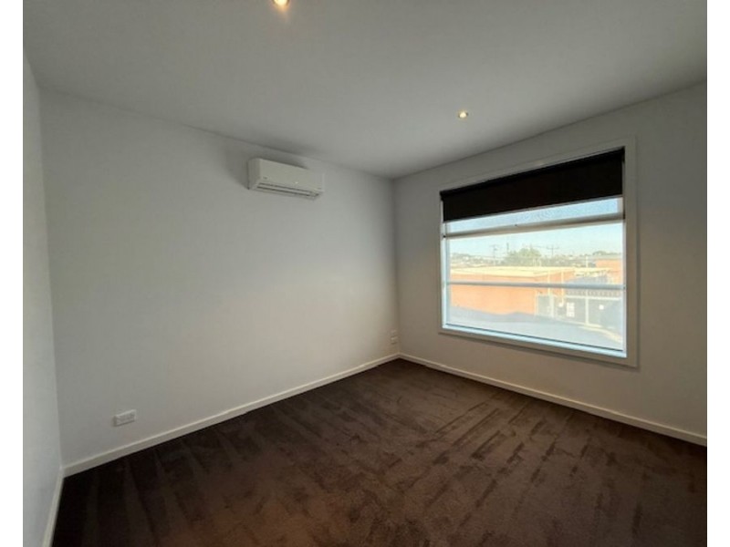 2a Price Street, Essendon VIC 3040
