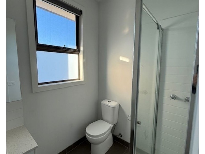 2a Price Street, Essendon VIC 3040