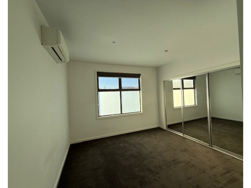 2a Price Street, Essendon VIC 3040