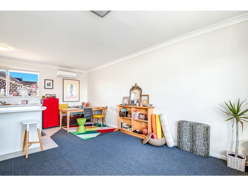 8/3 Guthrie Street, Brunswick West VIC 3055