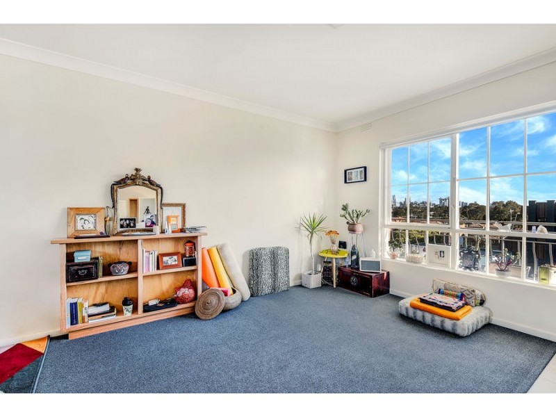 8/3 Guthrie Street, Brunswick West VIC 3055