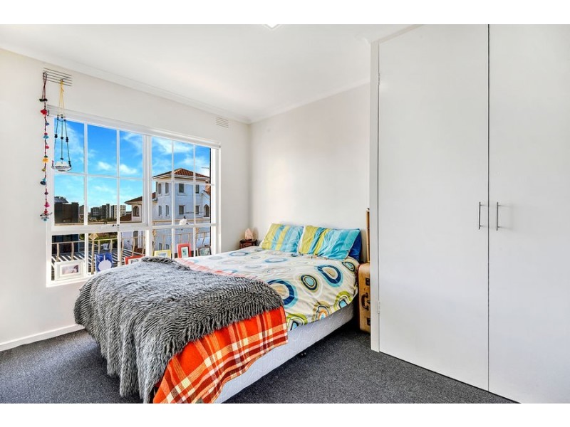 8/3 Guthrie Street, Brunswick West VIC 3055