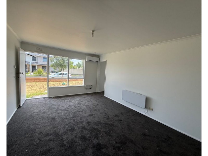 1/30 Eumarella Street, Tullamarine VIC 3043